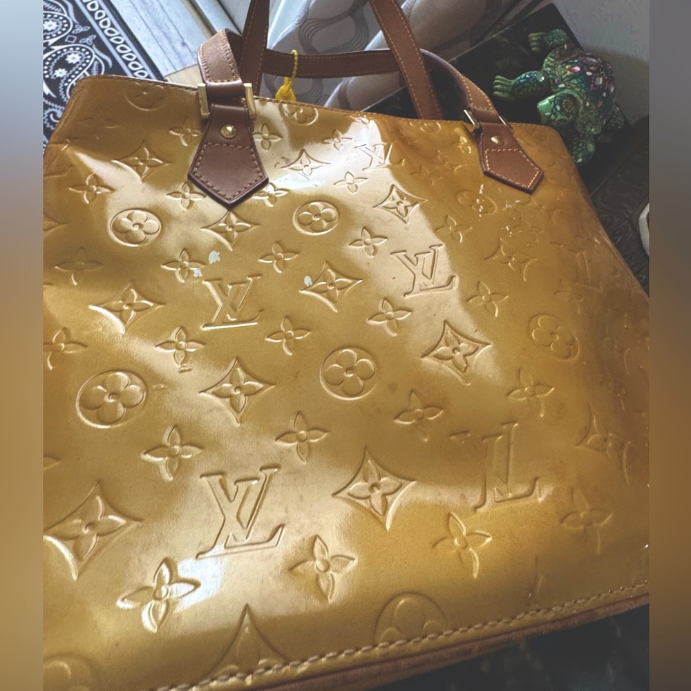 TH0070 Year 2000 Louis Vuitton bag